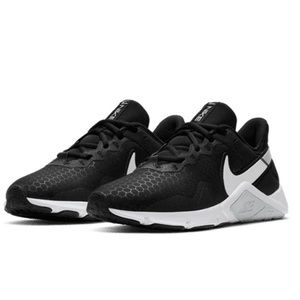 Women’s 8.5 Nike Legend Essentials 2 Shoes